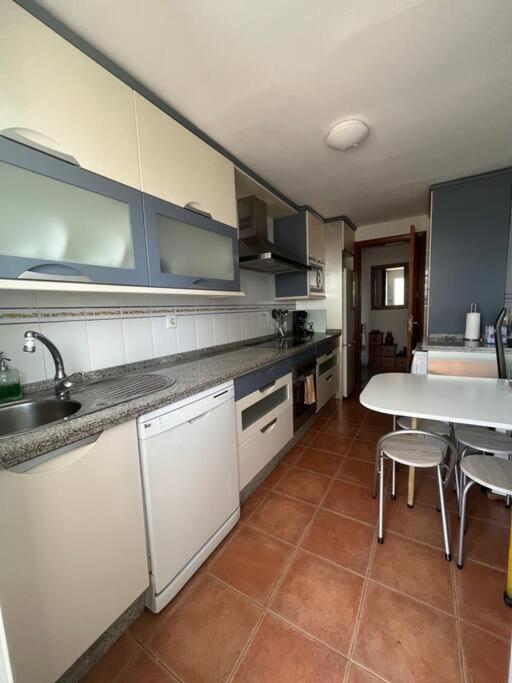 Apartamento Piso En Casco Junto A Playa Piscina In Summer Season *