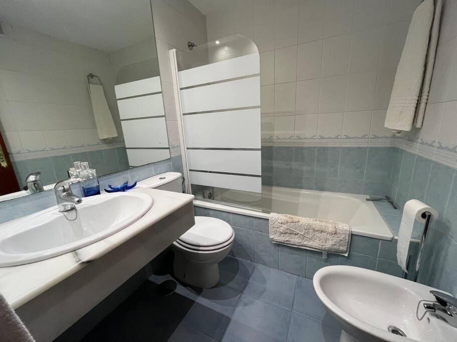 Apartamento Piso En Casco Junto A Playa Piscina In Summer Season